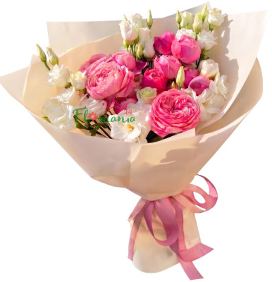 Букет с пионовидными розами и эустомой «Тайна нежности»